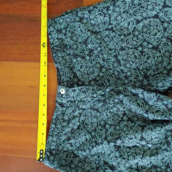 Fresh Produce Bermuda Shorts gray black Floral Print S - Picture 5 of 5